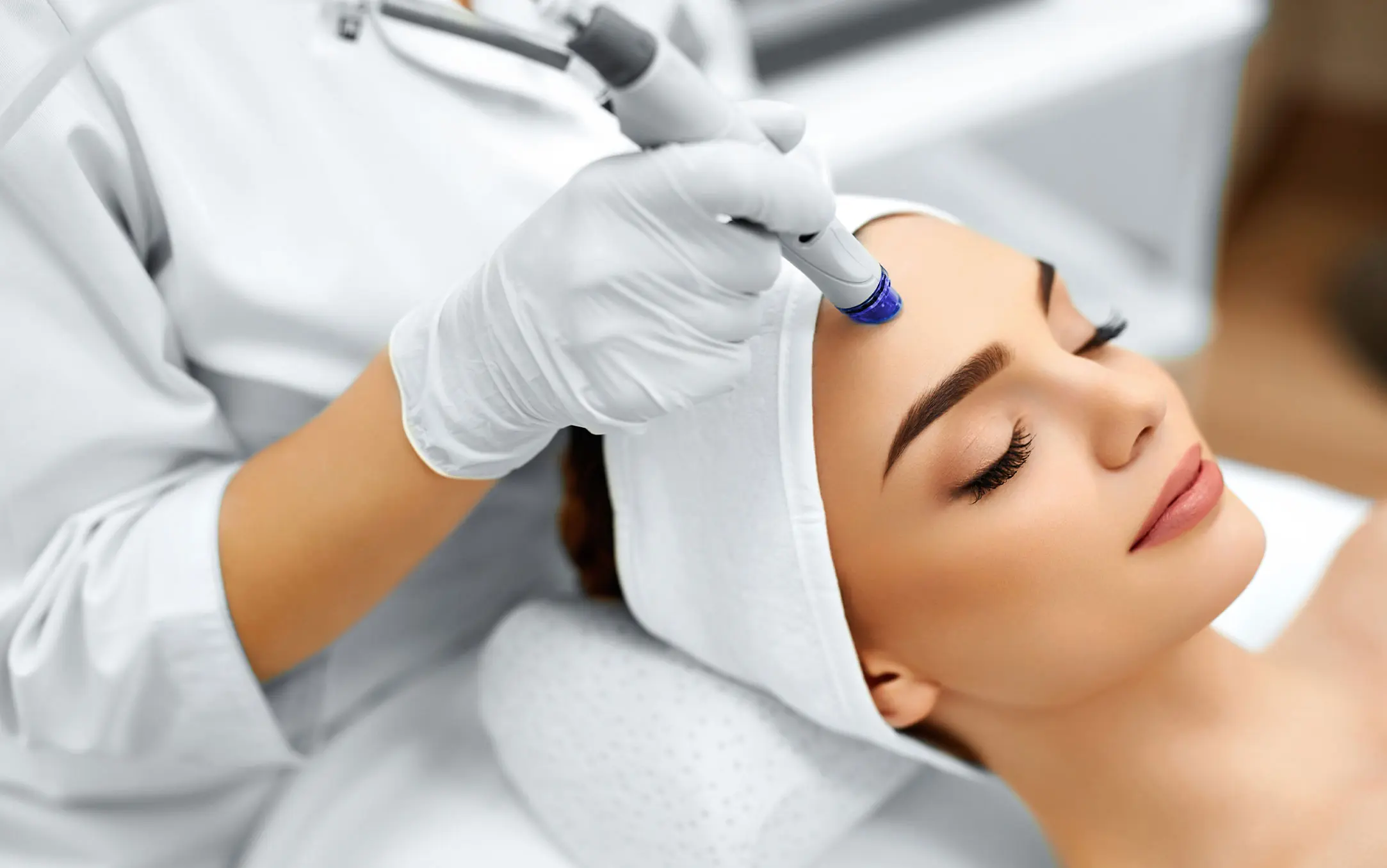 What Is Collagen Lift Therapy and How Can It Help Ageing, Loose Skin Kingston upon Thames?